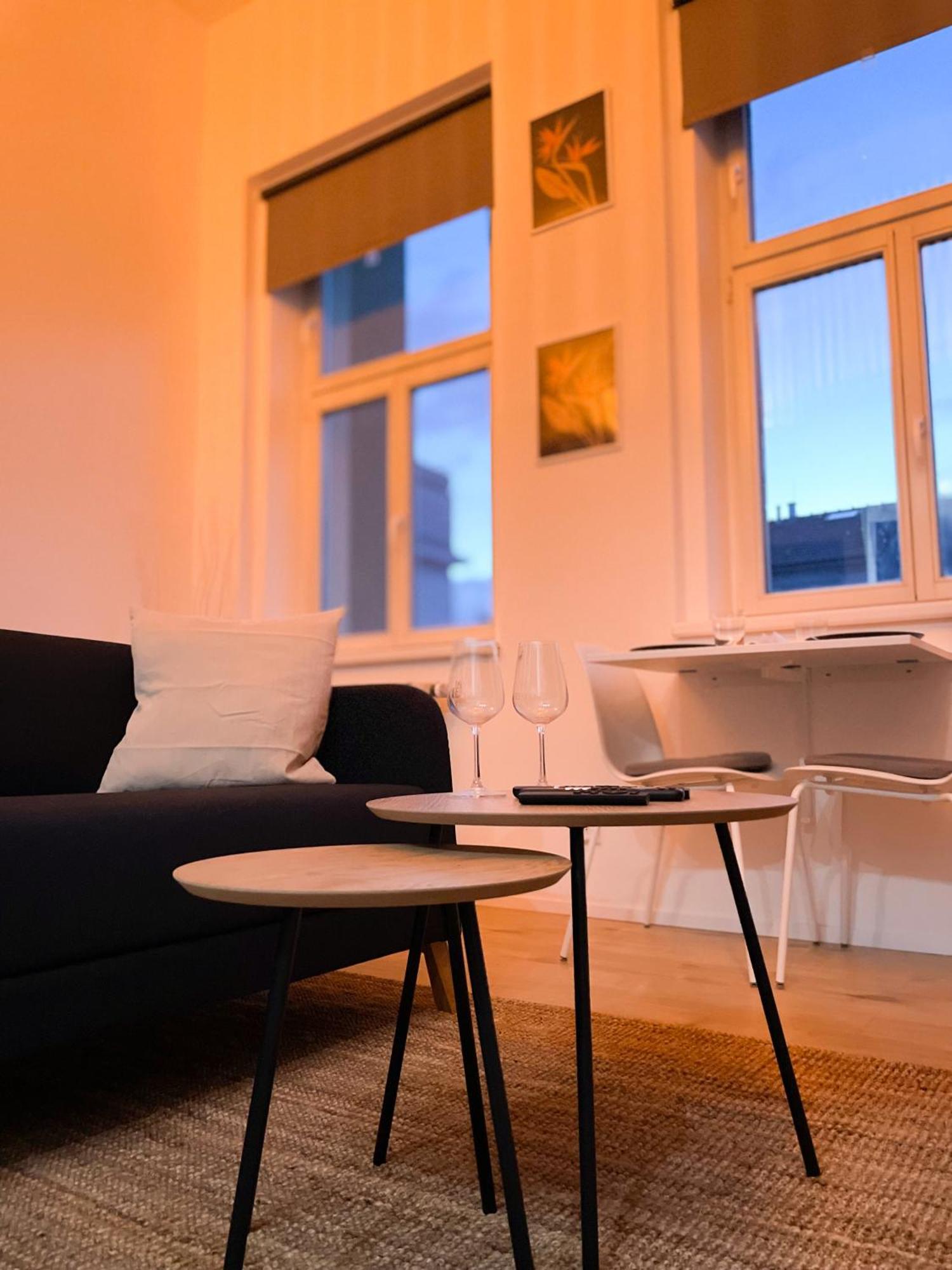 Loft Maniny By Urban Apartament Praga